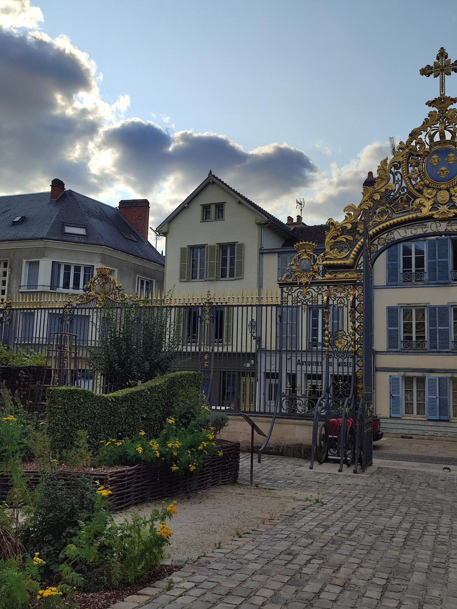 Appartement Cosy Tout Confort トロワ エクステリア 写真